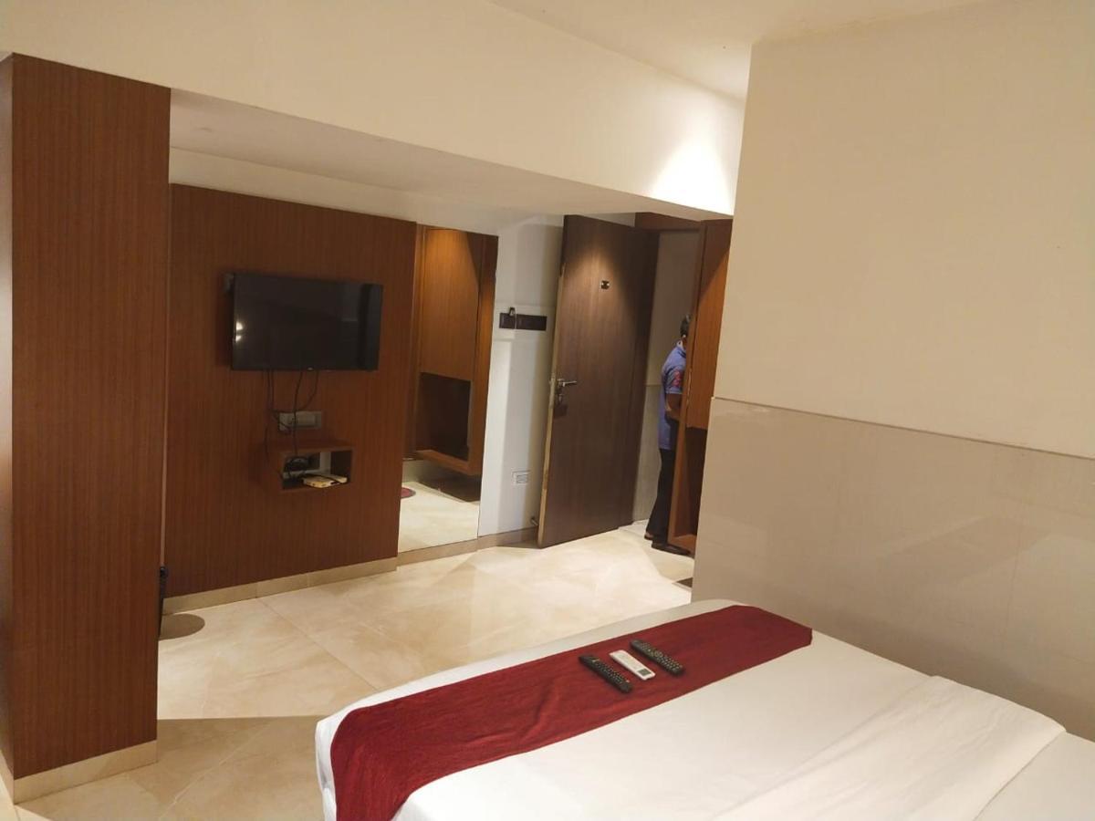 Hotel Monarch Express Near Karnala Sports Academy Panvel,Navi Mumbai Eksteriør bilde